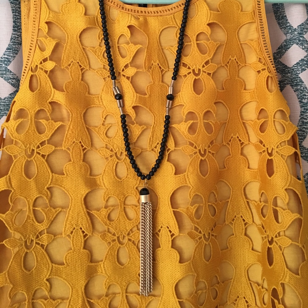 Express long necklace